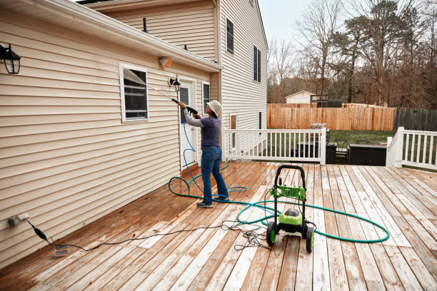 Best Deck Pressure Washing  in Siesta Key, FL